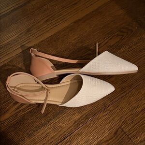 Elegant Cream and Tan Women's Flats